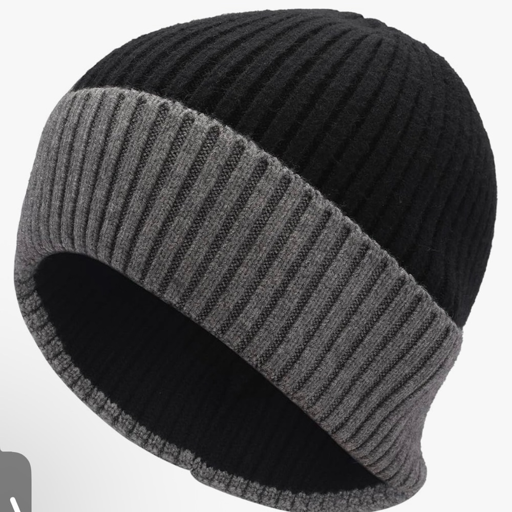🆕- Men’s Winter Knit Hat- Gray/Black. NWT